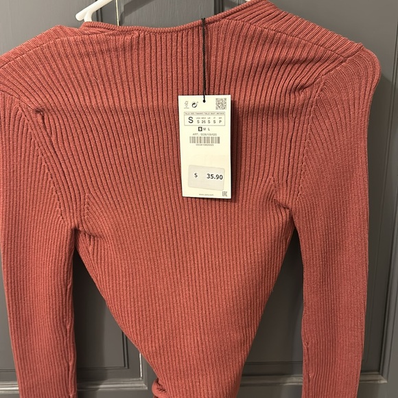 BRAND NEW Zara knit sweater - Picture 3 of 3